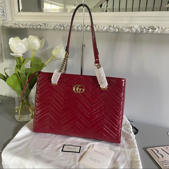 NEW Gucci Medium Metalasse Chevron Tote Cerise Red - Picture 4 of 14